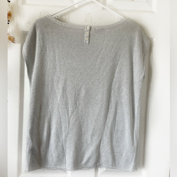 Talbots Sleeveless Silver Metallic Knit Sweater Sz X - Picture 2 of 7